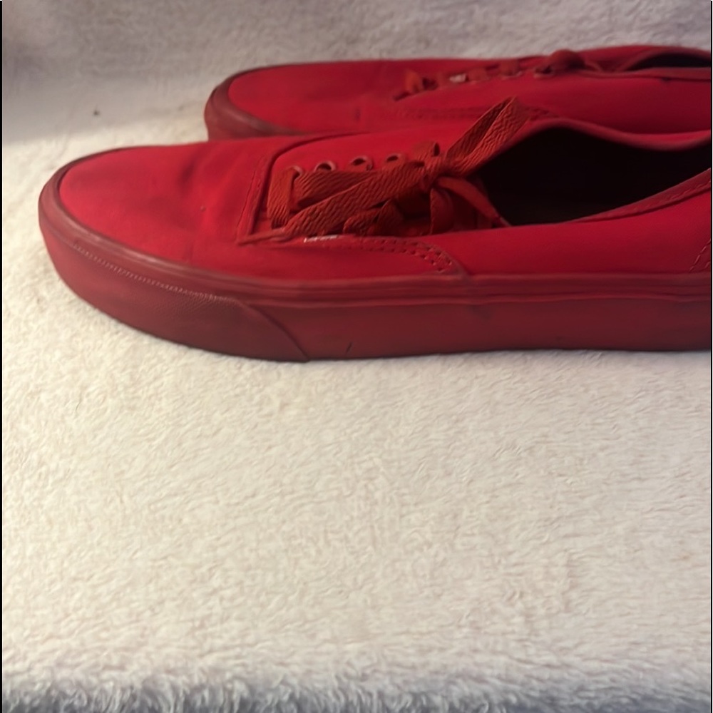Vans - Picture 4 of 6